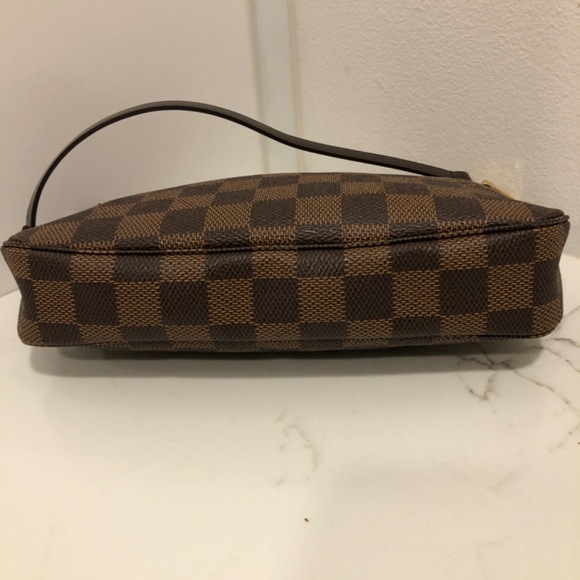 Louis Vuitton Pouchette Damier Ebene Clutch - Picture 5 of 7